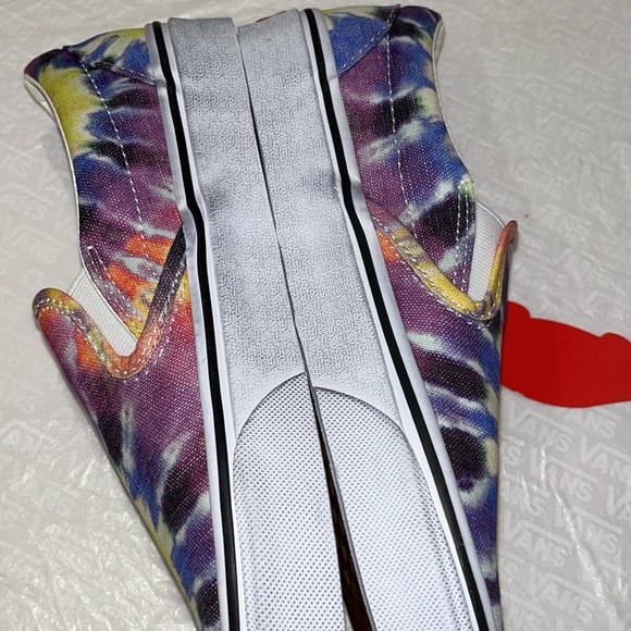 Classic slip on Vans men tie dye pride - Picture 3 of 5